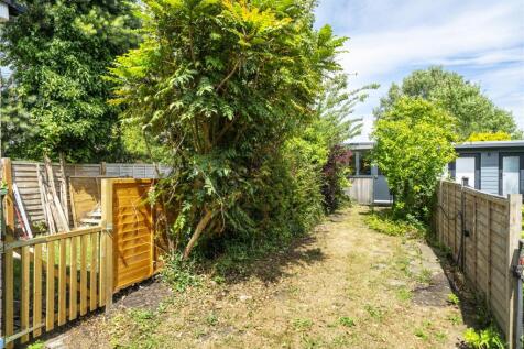 11-Boundary-Way-Gdn-1001.jpg