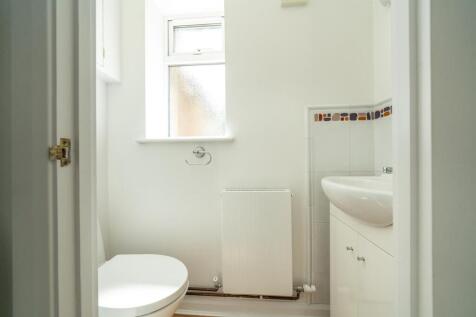 30-Pondfield-Crescent-1004.jpg