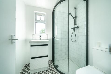 30-Pondfield-Crescent-1024.jpg