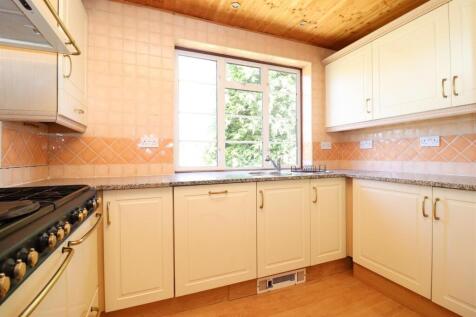kitchen n.JPG