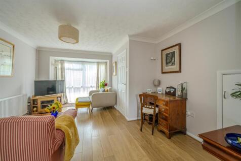 34-Elizabeth-Court-1014.jpg