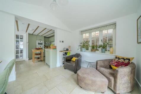 Breakfast Room