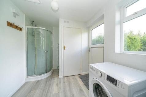 Utility/Shower Room