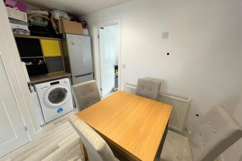 Dining Room 2.jpg
