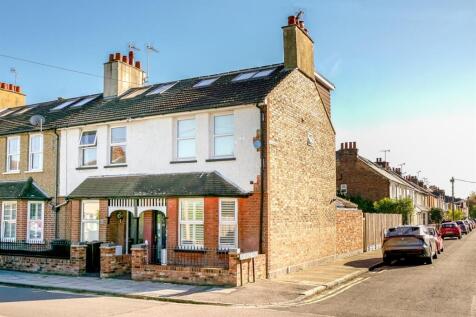 66 Brampton Road-2001 n.jpg