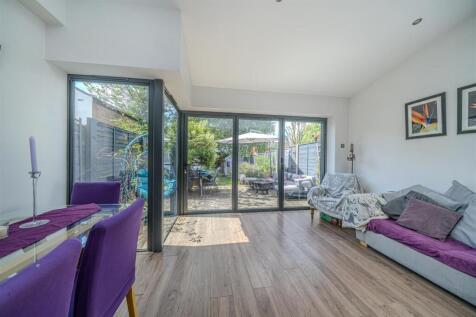 Dining/Family Room
