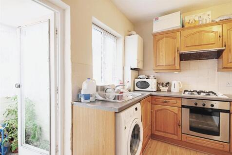 KITCHEN 2.jpg