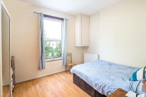 BEDROOM II.jpg