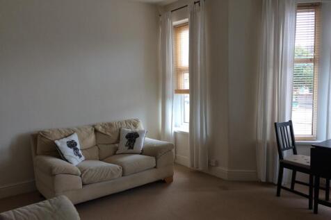 Lounge 3.JPG