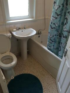 bathroom 1.JPG