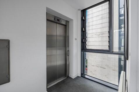 Close/Lift