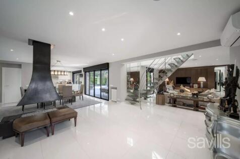 reception room with dining area