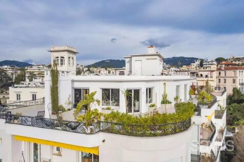For sale apartment in Nice Cimiez 