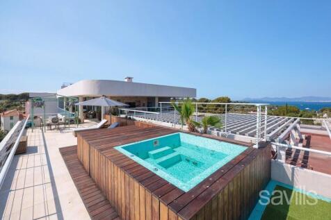 penthouse with rooftop terrace Jacuzzi for sale Ca
