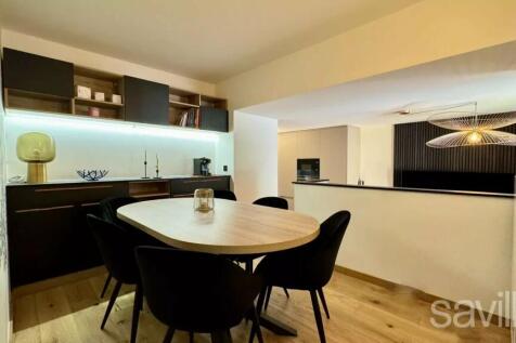 Dining room living room apartment Courchevel Morio