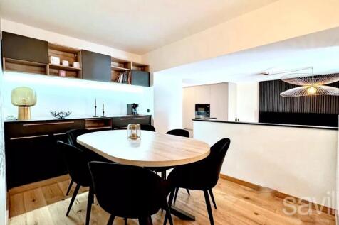 Dining room living room apartment Courchevel Morio