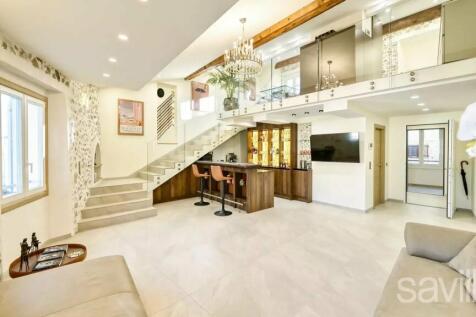 Three bedroom apartment for sale Antibes, Old Town