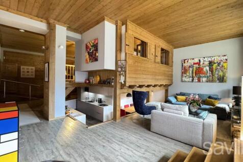 Living room kitchen apartment Courchevel Moriond