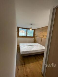Bedroom mountain view Courchevel Moriond