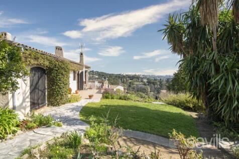 Villa sea views for sale near Cannes