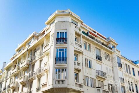 For sale apartment in Nice city centre 