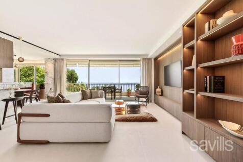 3 bedroom apartment sea views Cannes