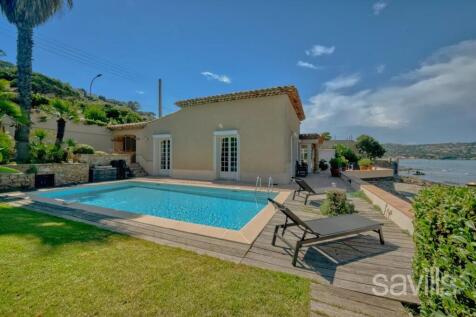 Villa with direct beach access Sainte-Maxime