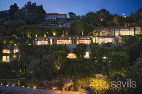 Contemporary villa 