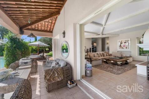 Private Domain Within Gassin Golf Country Club