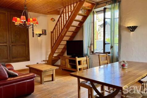 Living room village house with garden Courchevel