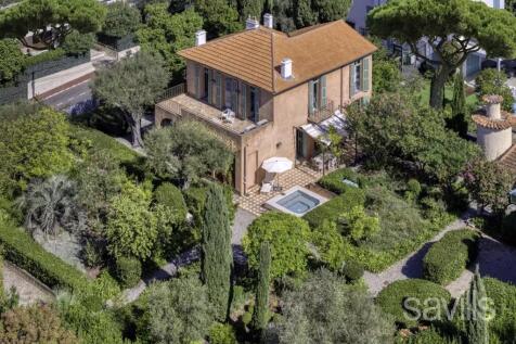 A charming illa for sale Cap d&#39;Antibes