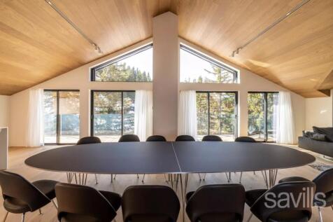 Dining area apartment Courchevel