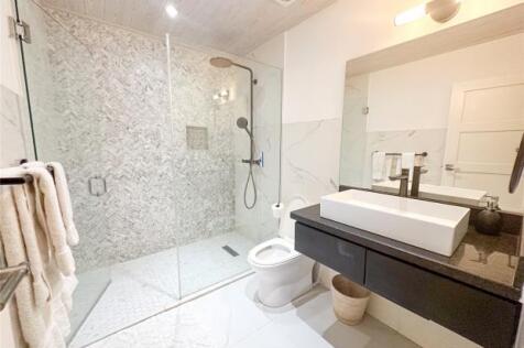 Ensuite Two
