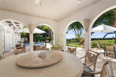 Al Fresco Dining