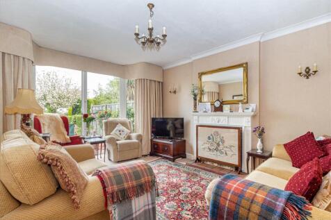 Living-room-1.jpg