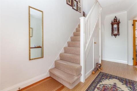 Hallway-1.jpg