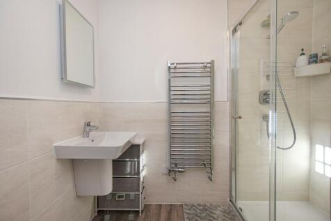 Ensuite shower