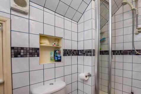 Ensuite shower