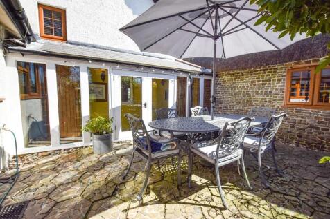 Alfresco dining