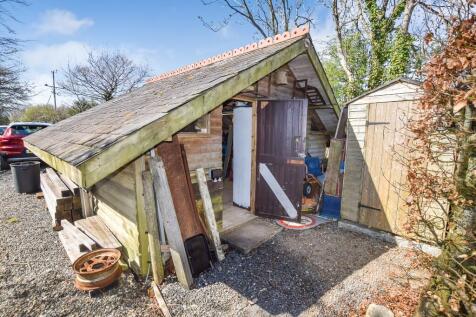 Garage/workshop