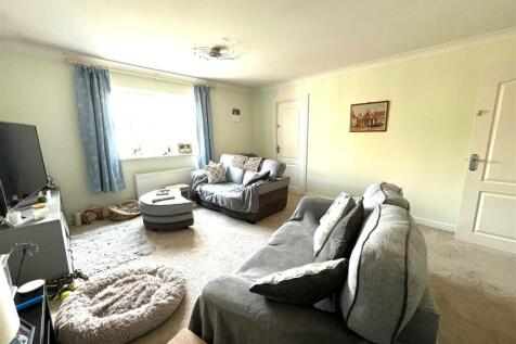 106 eaton drive (1).jpeg