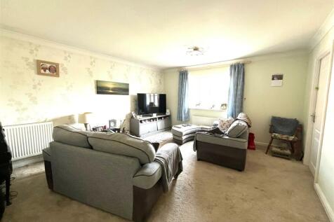 106 eaton drive (16).jpeg