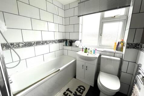 16 watt bath 1.jpeg