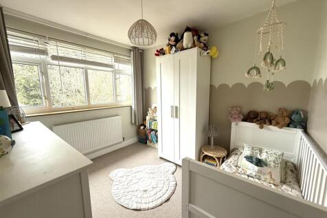 11 rectory lane bed 5.jpeg