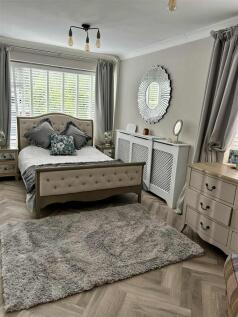 UTTOX NEW BED 5.jpeg