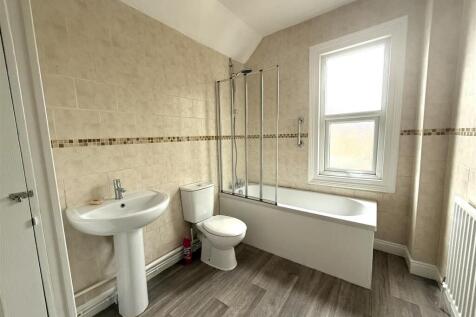 4 wharf bath.jpeg