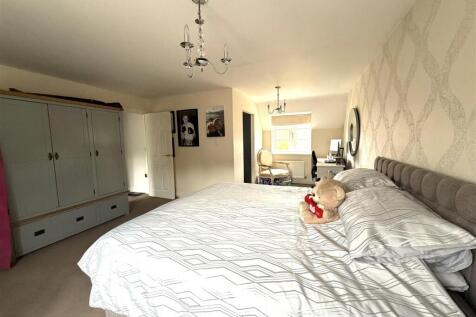 113 ARN BED5.jpeg