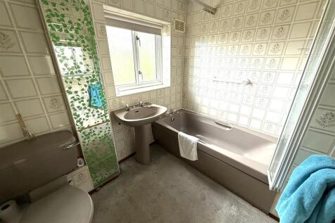43 uttox bath.jpeg