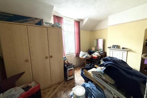 51 haglay bed 4.jpeg