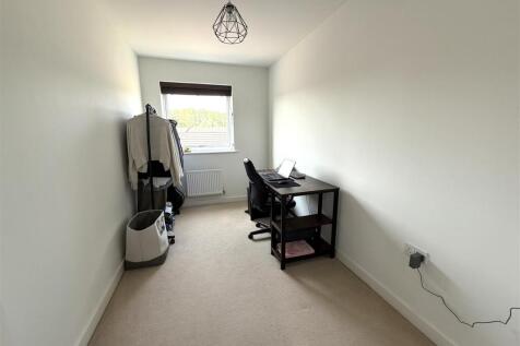 30 langley way hall.jpeg